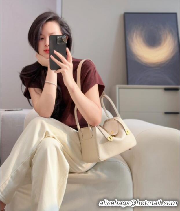 Super Quality Hermes Lindy Bag 26cm in Clemence Leather 2637 Cream White/Gold 2025 (Half Handmade)