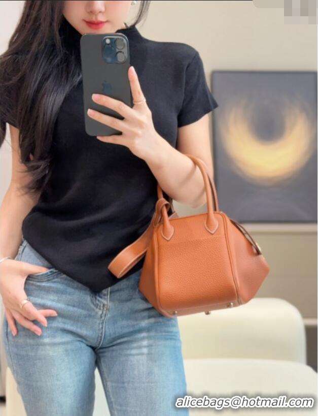 New Design Hermes Lindy Bag 26cm in Clemence Leather 2637 Brown/Gold 2025 (Half Handmade)
