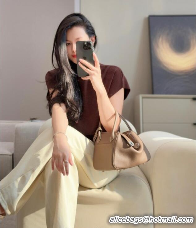 Market Sells Hermes Lindy Bag 26cm in Clemence Leather 2637 Elephant Grey/Silver 2025 (Half Handmade)