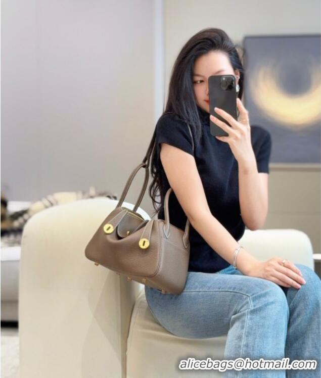Luxury Cheap Hermes Lindy Bag 26cm in Clemence Leather 2637 Elephant Grey/Gold 2025 (Half Handmade)
