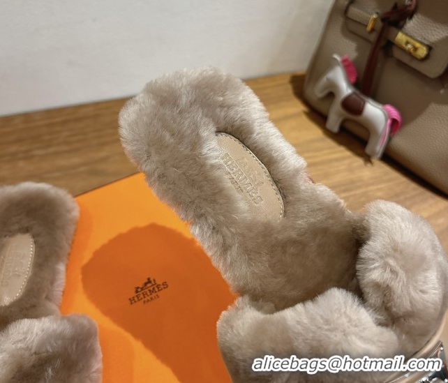Popular Style Hermes Oran Sandals in Shearling Wool with Kelly Buckle H101623 Khaki