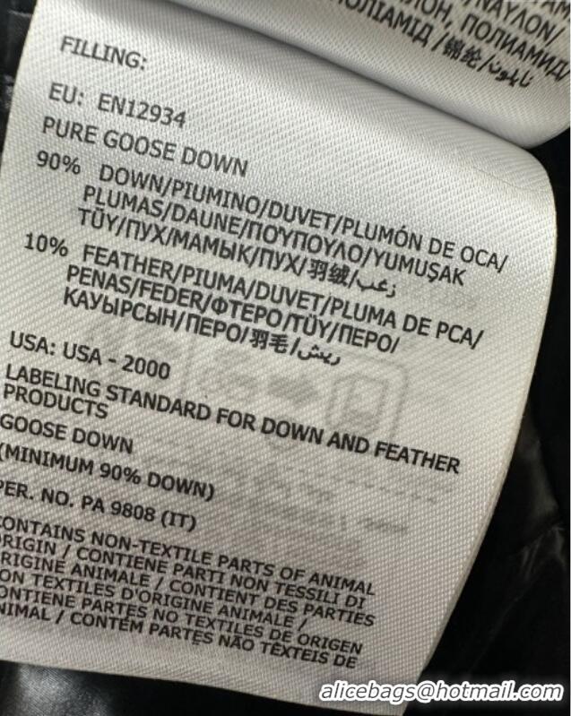 Famous Brand Moncler Down Jacket M120301 Black 2025