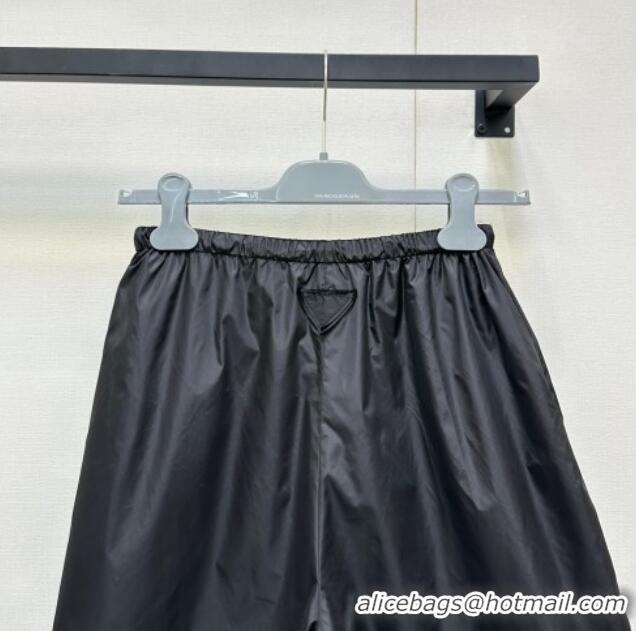 Famous Brand Prada Reversible Nylon and Cotton Shorts PR120220 Black 2025