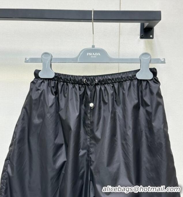 Famous Brand Prada Reversible Nylon and Cotton Shorts PR120220 Black 2025