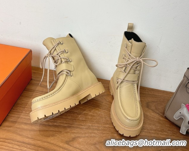 Stylish Hermes Land Biker Laced-up Ankle Boots in Calfskin Leather with Buckle Strap Beige 1023044
