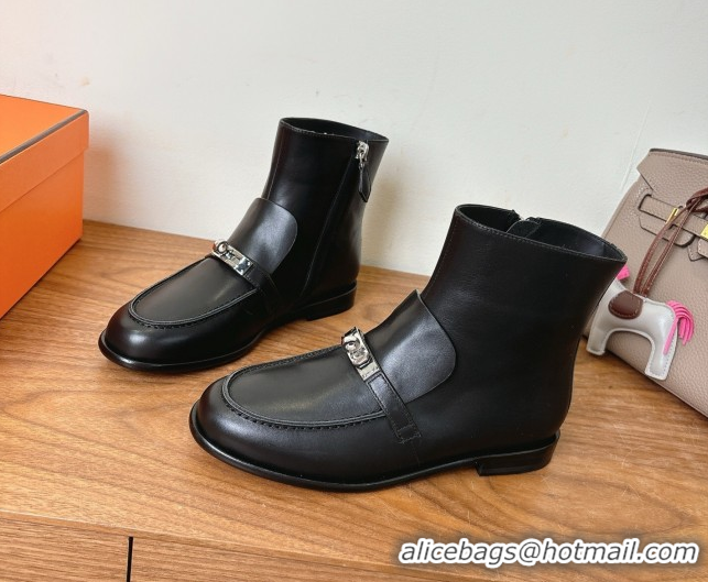 Luxury Hermes Kelsy Flat Ankle Boots in Calfskin Leather with Kelly Buckle Strap Black 1023048
