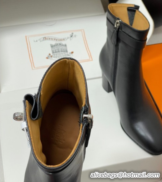 Sophisticated Hermes Saint Germain Heel Ankle Boots 7.5cm in Calfskin Leather with Kelly Buckle Black 1023183