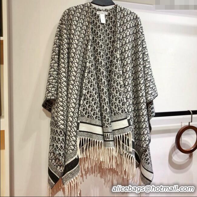 Grade Quality Dior Oblique Cashmere Reversible Cape D110718 2025