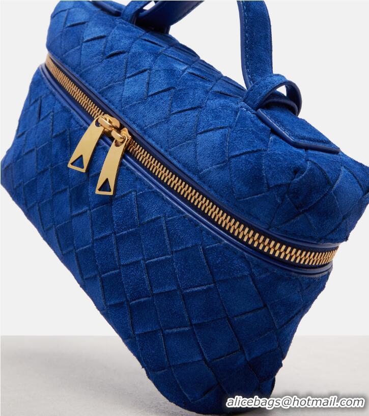 Market Sells Bottega Veneta Bang Bang Vanity Case in Intrecciato Suede 789109 Blue Royal 2025