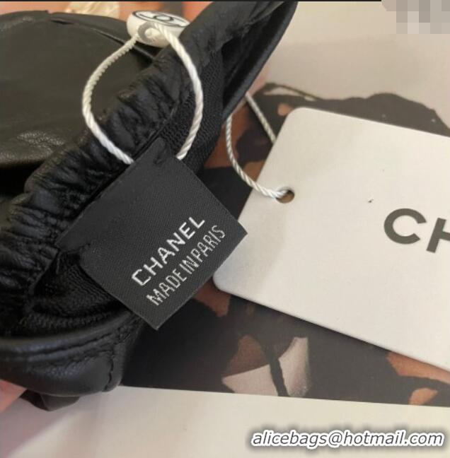 Modern Classic Chanel Lambskin Gloves with Strass CC L 3138 Black/White 2024