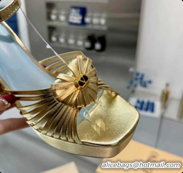 Pretty Style Valentino Heart Calfskin Leather Platform Sandals 11cm Gold 2025 VLTN121501 1215034