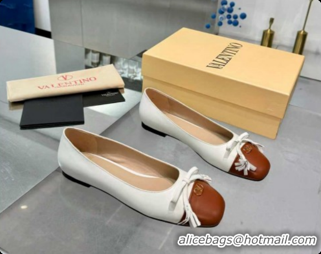 Duplicate Valentino VALET DU ROI Ballerinas Flat in Calfskin Leather with Tassel Bow White/Brown 1215046