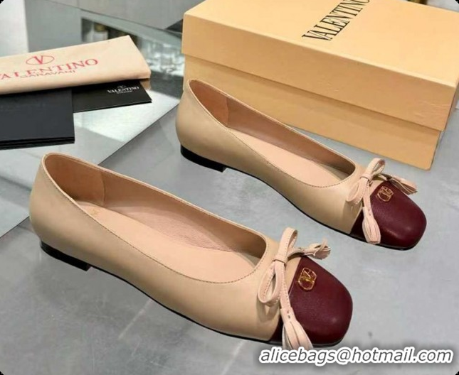 Charming Valentino VALET DU ROI Ballerinas Flat in Calfskin Leather with Tassel Bow Beige/Dark Burgundy 1215047
