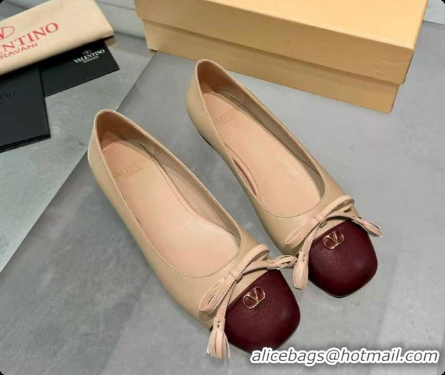 Charming Valentino VALET DU ROI Ballerinas Flat in Calfskin Leather with Tassel Bow Beige/Dark Burgundy 1215047