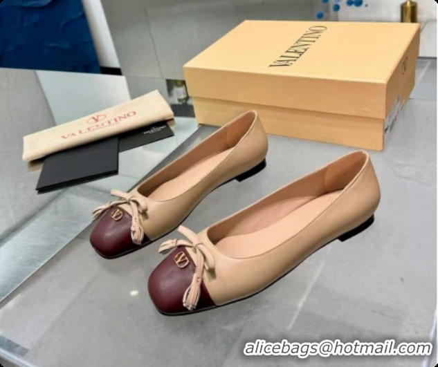 Charming Valentino VALET DU ROI Ballerinas Flat in Calfskin Leather with Tassel Bow Beige/Dark Burgundy 1215047