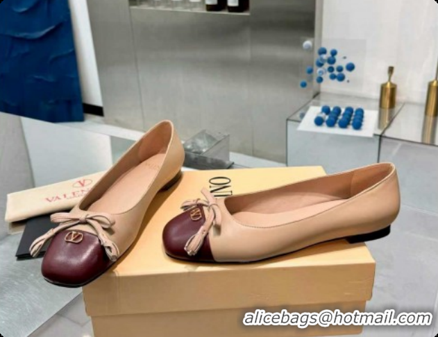 Charming Valentino VALET DU ROI Ballerinas Flat in Calfskin Leather with Tassel Bow Beige/Dark Burgundy 1215047