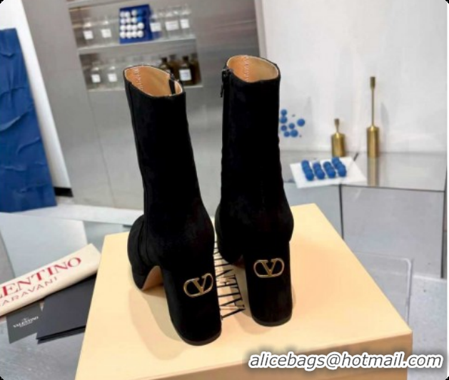 Luxurious Valentino FAWCETTE Platform Ankle Boots 10cm in Suede Black 1215064