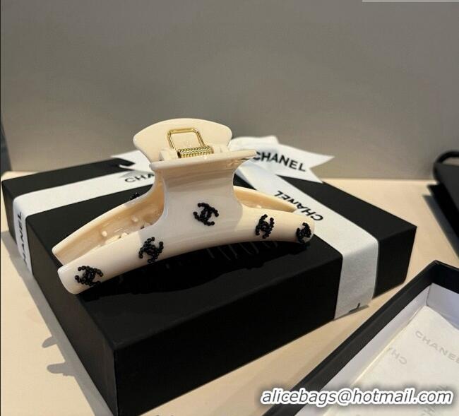 Best Price Chanel Hair Clip with CC CH0911012 White 2025