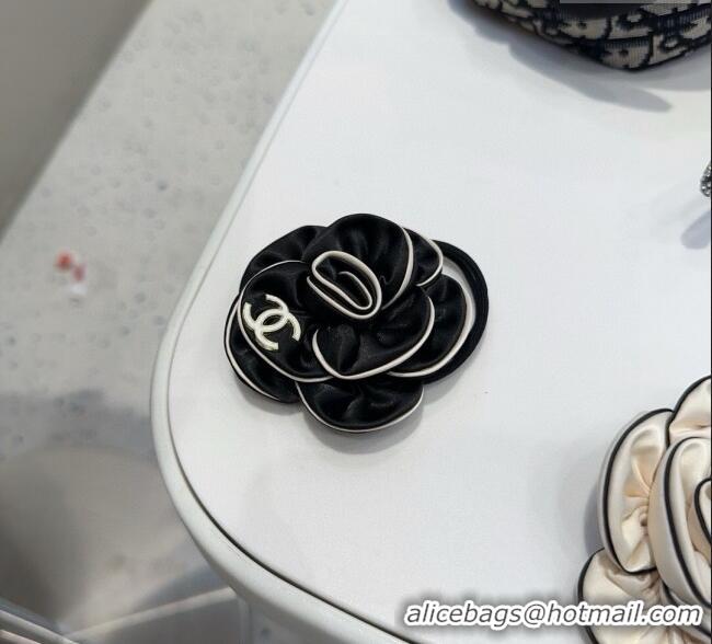 Best Quality Chanel Camellia Bloom Hairring CH111246 White/Black 2025