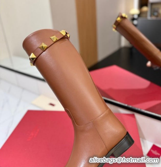 Best Grade Valentino Maxi-Rockstud Flat High Boots in Calfskin Leather Brown VLTN121604 1216029