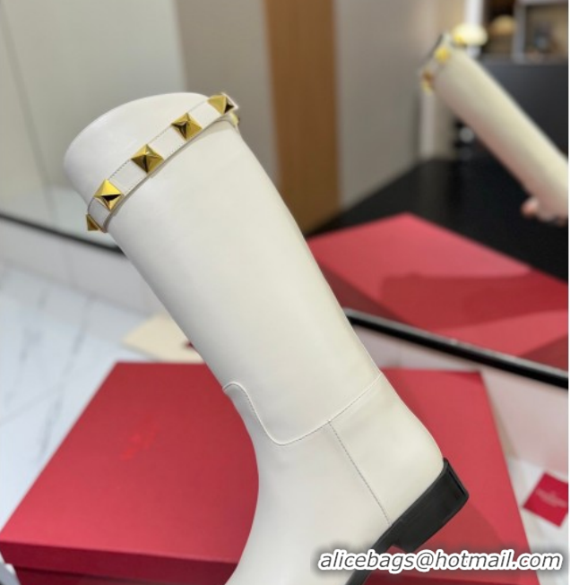 Luxurious Valentino Maxi-Rockstud Flat High Boots in Calfskin Leather White VLTN121604 1216030