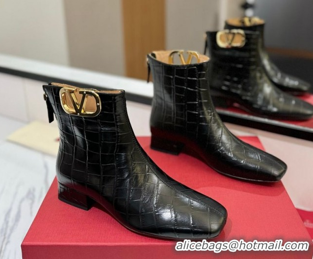 Low Price Valentino VLogo Type Heel Ankle Boots 3cm in Stone Embossed Leather Black VLTN121606 1216049