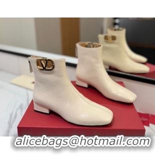 Good Looking Valentino VLogo Type Heel Ankle Boots 3cm in Stone Embossed Leather White VLTN121606 1216050