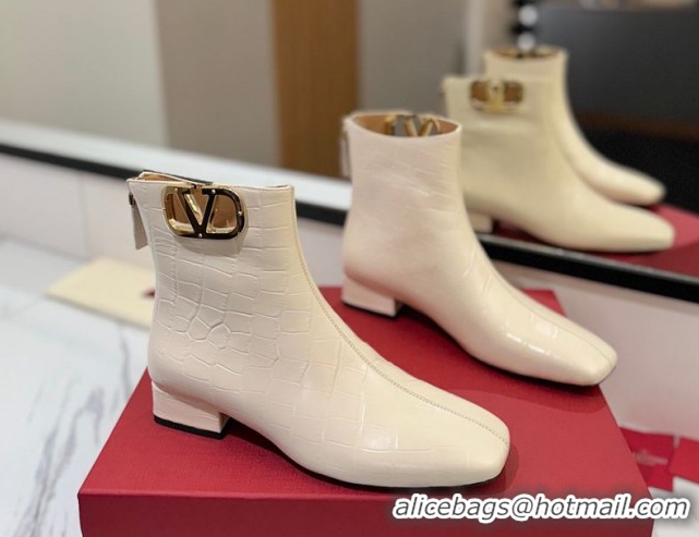 Good Looking Valentino VLogo Type Heel Ankle Boots 3cm in Stone Embossed Leather White VLTN121606 1216050