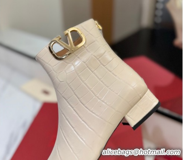 Good Looking Valentino VLogo Type Heel Ankle Boots 3cm in Stone Embossed Leather White VLTN121606 1216050