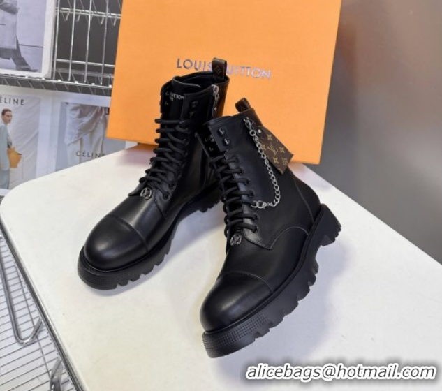 Good Looking Louis Vuitton Citizen Flat Ranger Ankle Boots with Chain and Tag in Leather Black 1AIUQN 1021093