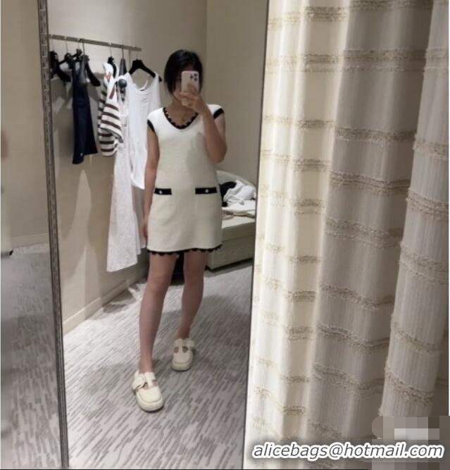 Buy Fashionable Chanel Dress CH121916 White 2025