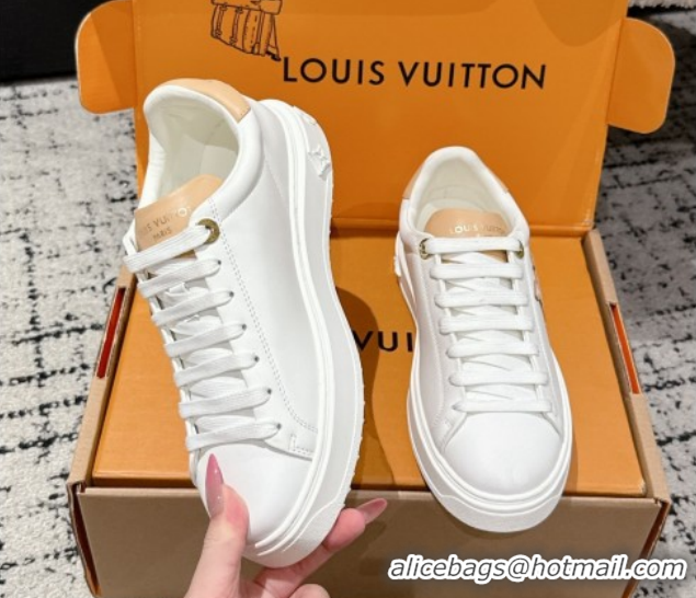1:1 aaaaa Louis Vuitton Time Out Sneakers in White Leather with LV Patch 1022095