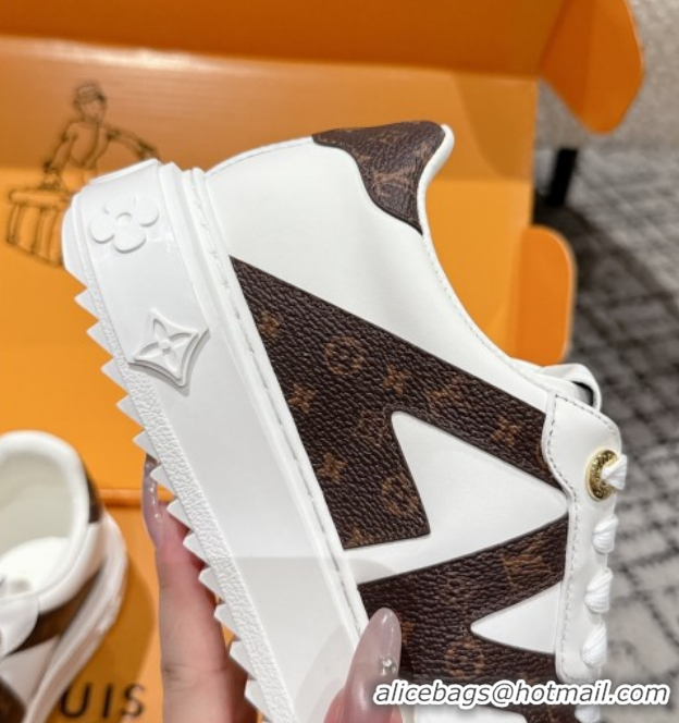 Popular Style Louis Vuitton Time Out Sneakers in Leather with Side LV White 1AIEFC 1022106