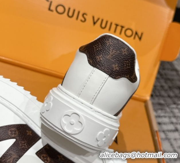 Popular Style Louis Vuitton Time Out Sneakers in Leather with Side LV White 1AIEFC 1022106