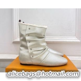 Grade Quality Louis Vuitton Nomad Flat Ankle Boots with Studs in Calf Leather Pale Gold 1AISDM 1219074