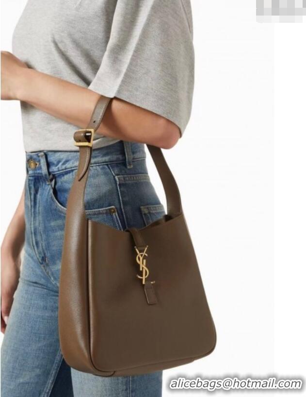 Best Quality Saint Laurent LE 5 A 7 Supple Small Hobo Bag in Grained Leather 713938 Pecan Brown 2025