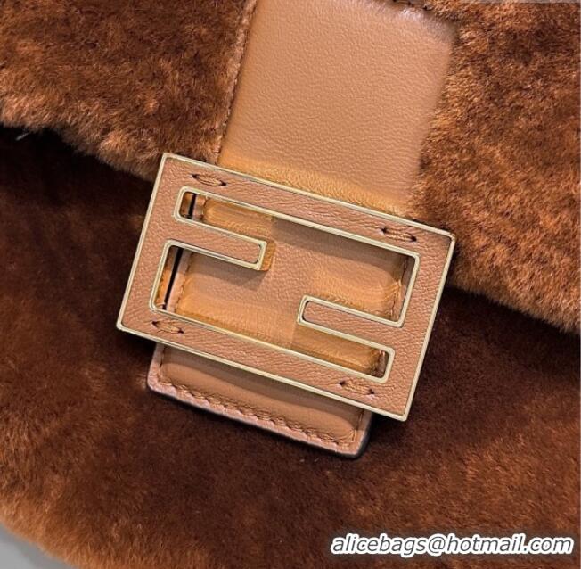 Promotional Fendi Mamma Baguette Small Bag in Shearling 8693S Brown 2025 Top