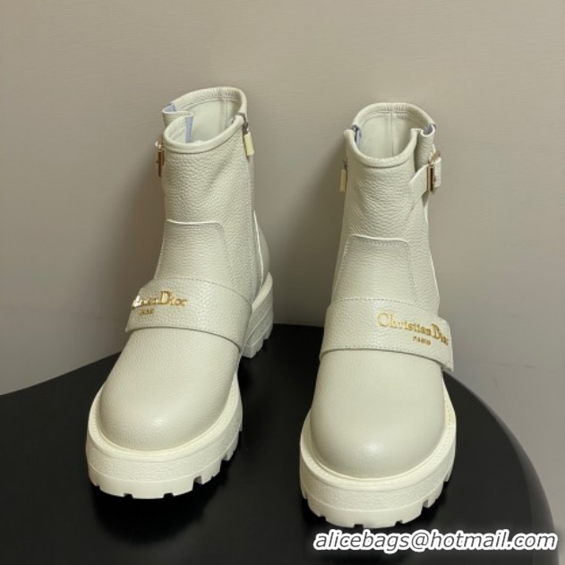 Best Price Dior DiorAlps D-Quest Ankle Boots in Grained Calfskin with Logo Buckle Strap White DR121609 1216127