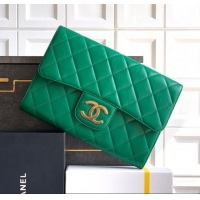 Traditional Specials Chanel Calfskin Leather Large Clutch AP4944 Green 2025