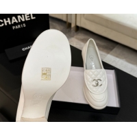 Stylish Chanel Lambskin Leather Pumps with CC Foldover White/Silver 2025 G46692 1031125