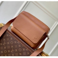 Most Popular Louis Vuitton Mens Boarding Messenger bag in Waxy calfskin M25981 Tan Brown 2025