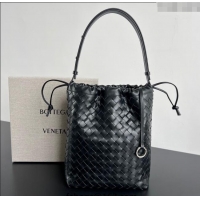 Well Crafted Bottega Veneta Men's Intrecciato Leather Biblioteca Bucket Bag 836020 Black 2025