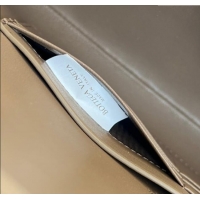 Trendy Design Bottega Veneta Long Clutch Bag Andiamo in Intrecciato Leather 741511 Pinenut Brown 2025