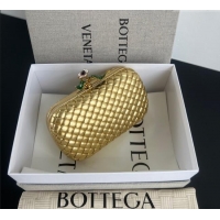 Spot Bulk Bottega Veneta Knot Bag in Intrecciato Leather with Flower Clasp 826183 Gold 2025
