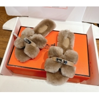 Popular Style Hermes Oran Sandals in Shearling Wool with Kelly Buckle H101623 Khaki
