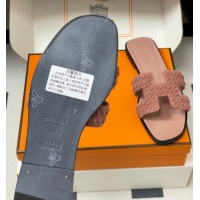 Luxurious Hermes Classic Oran Flat Slides Sandal in Braided Suede Pink 1023100