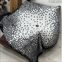 Market Sells Chanel Wool Silk Square Scarf 135x135cm CH111160 White 2025