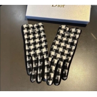 Low Cost Dior Check Wool Gloves 1023 Black/White 2024