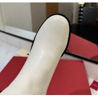 Luxurious Valentino Maxi-Rockstud Flat High Boots in Calfskin Leather White VLTN121604 1216030