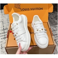 Stylish Louis Vuitton Time Out Sneakers in White Leather with Charm 1022098